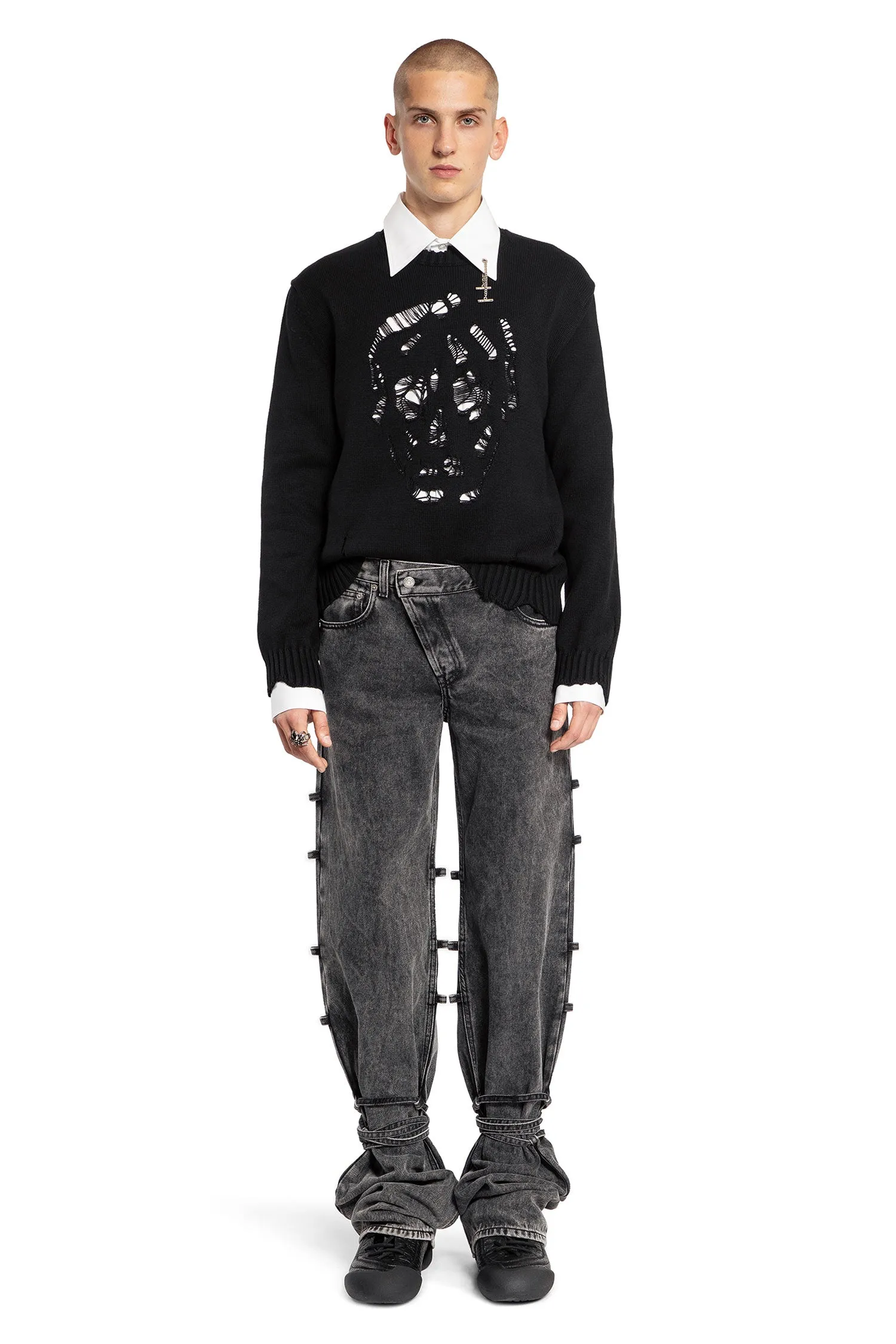 ALEXANDER MCQUEEN MAN BLACK KNITWEAR