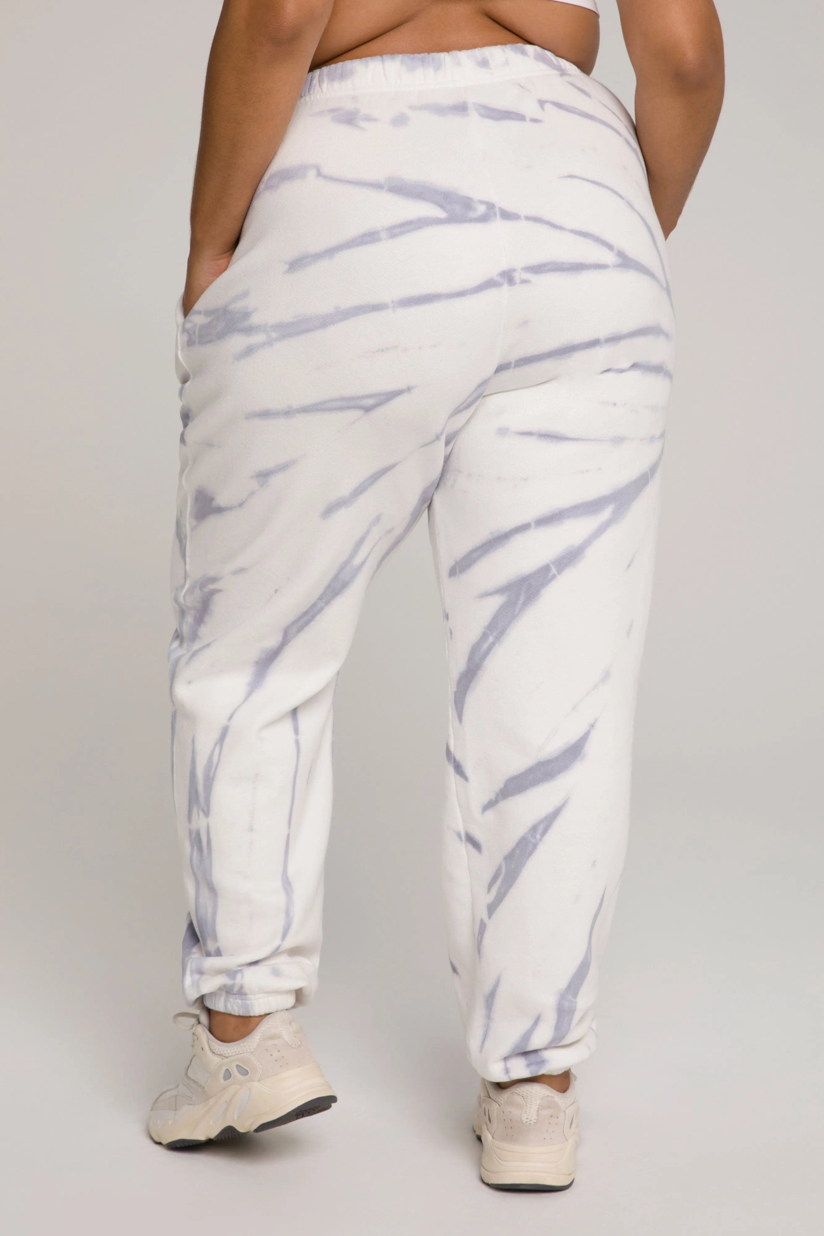 BOYFRIEND SWEATPANTS | LILAC TIE DYE001