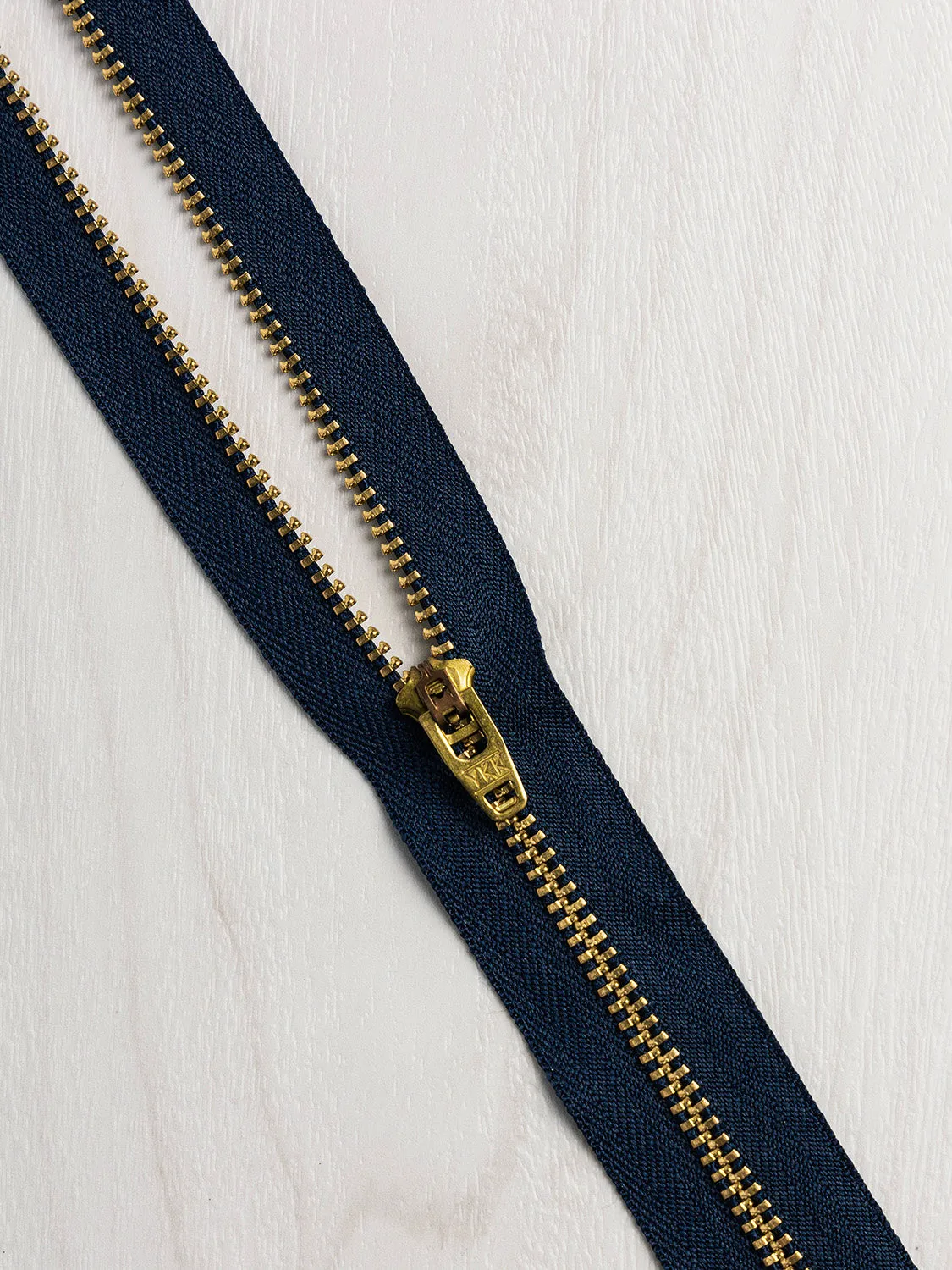 Closed-End YKK Jeans Zipper with Metal Teeth