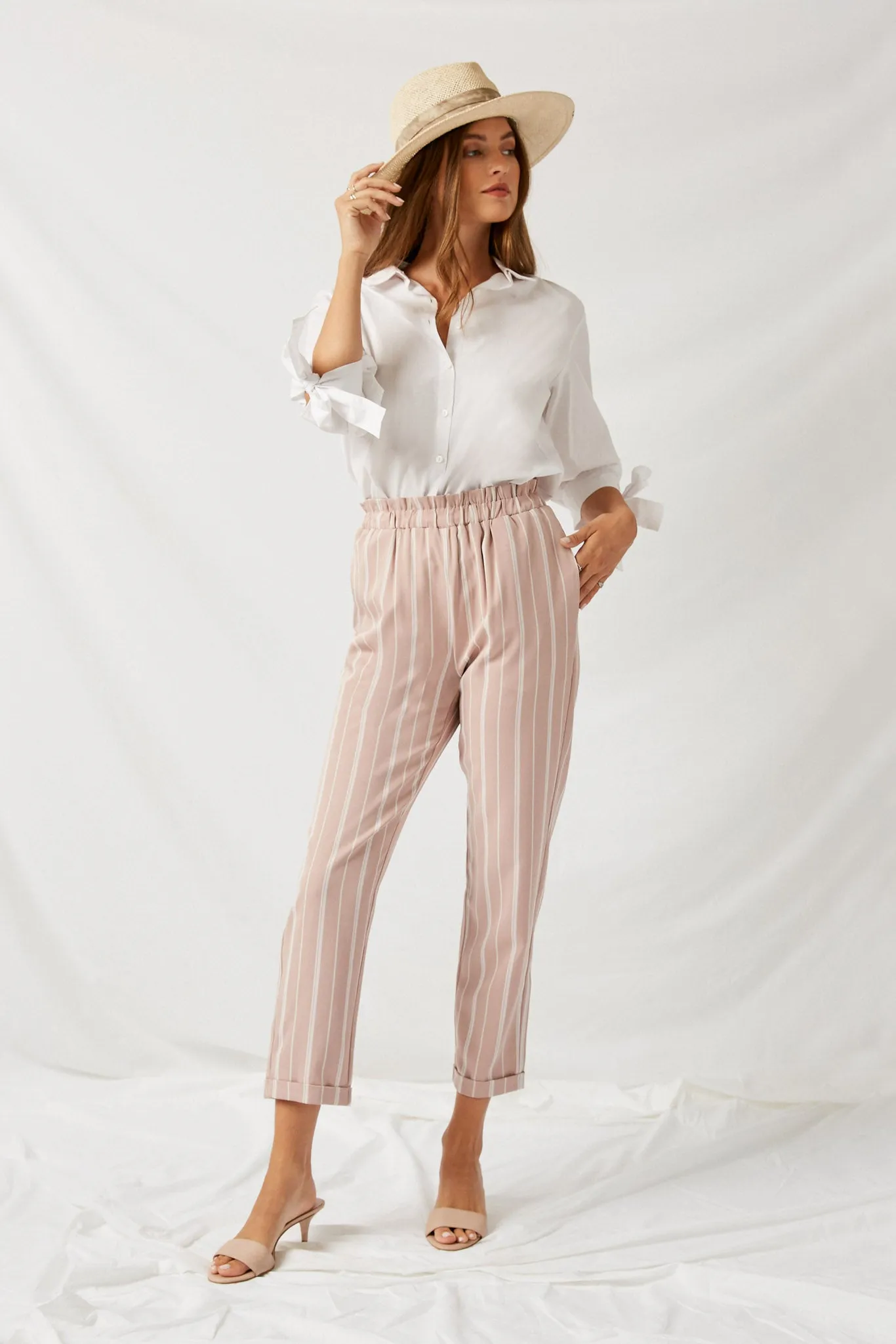 Elastic Paperbag Waist Cropped Pant