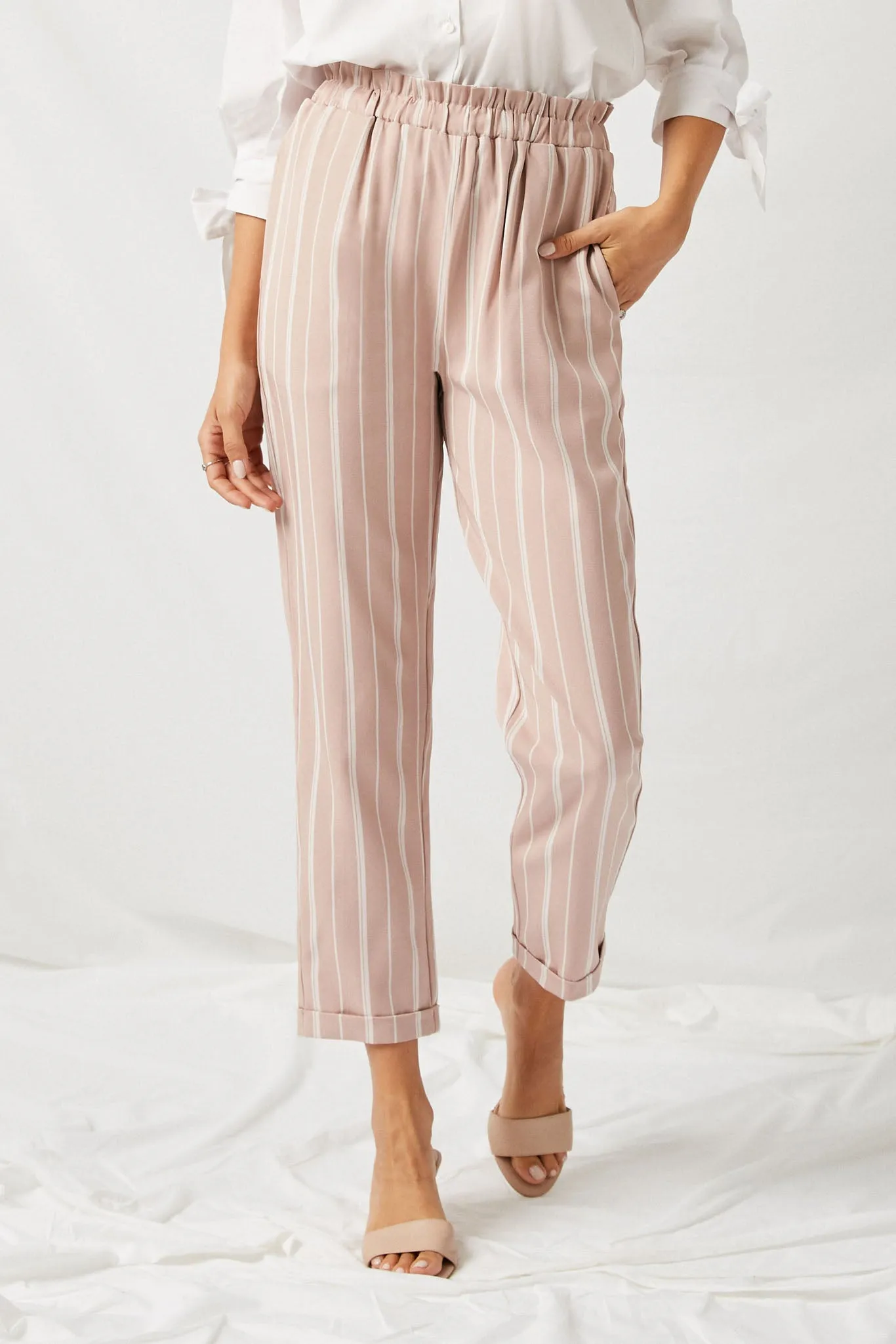 Elastic Paperbag Waist Cropped Pant