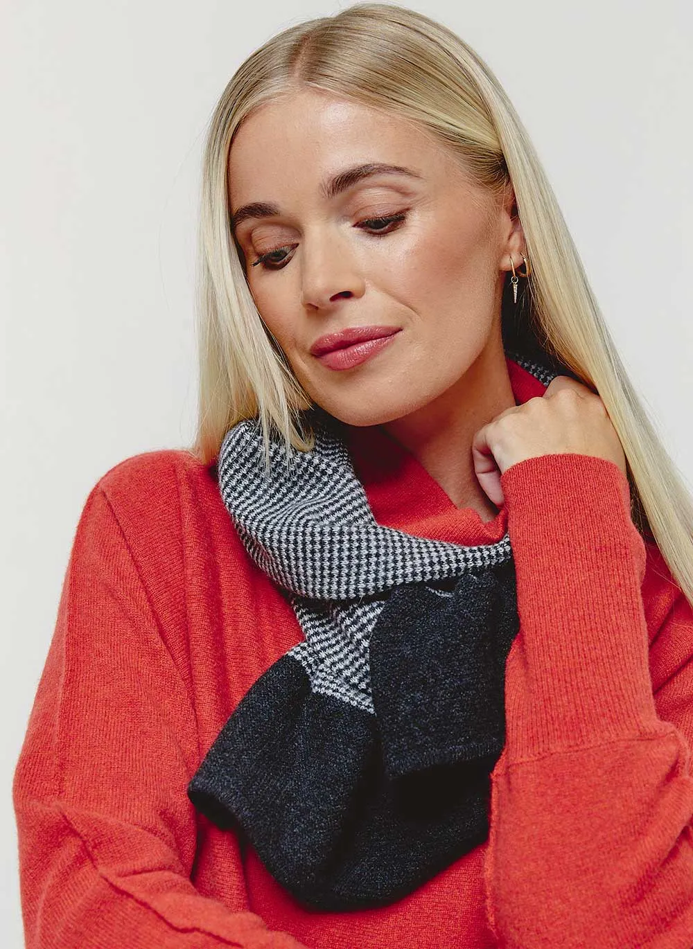 Textured Cashmere Scarf - Charcoal